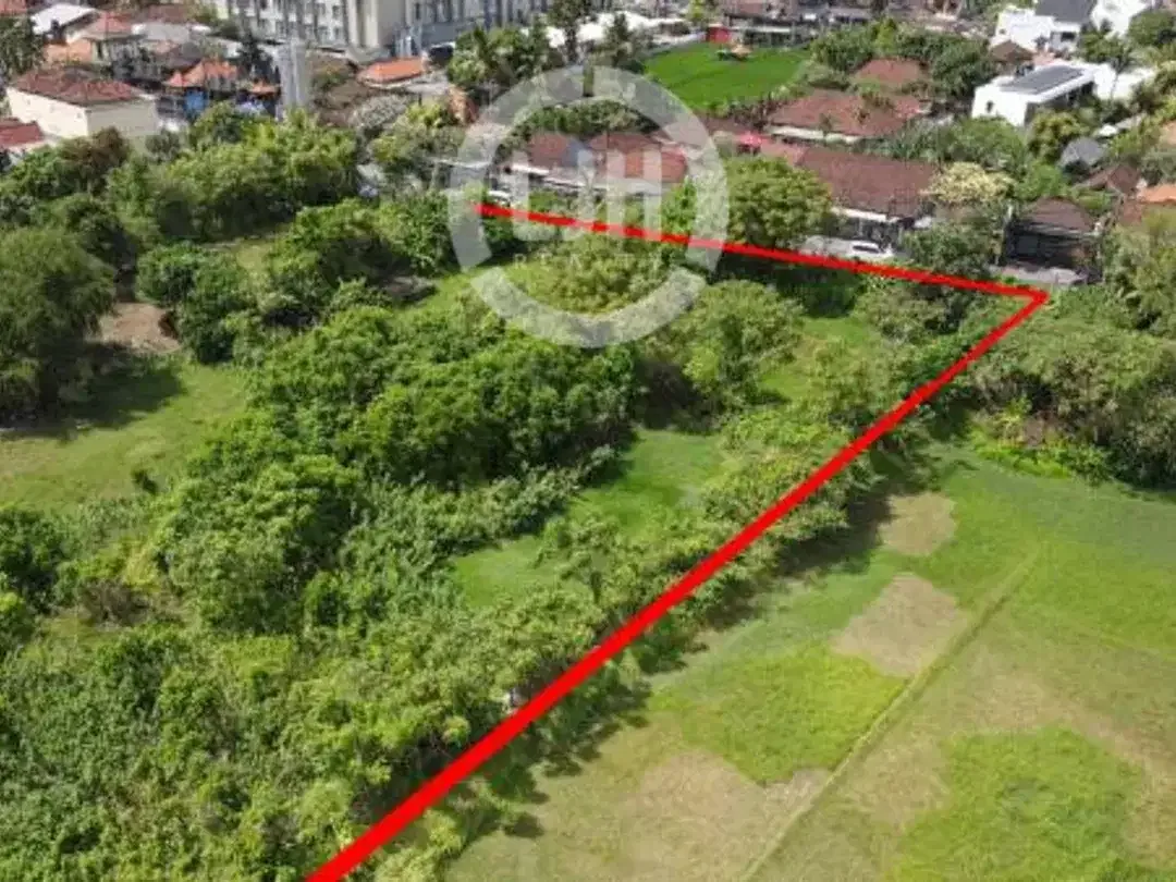 Land In Prime Tourist Area Batu Belig Seminyak, Surrounded by Hotel and Restaurant, Close To Batu Belig Beach, Cafe Del Mar Bali and Petitenget Area - Image 3 of 5