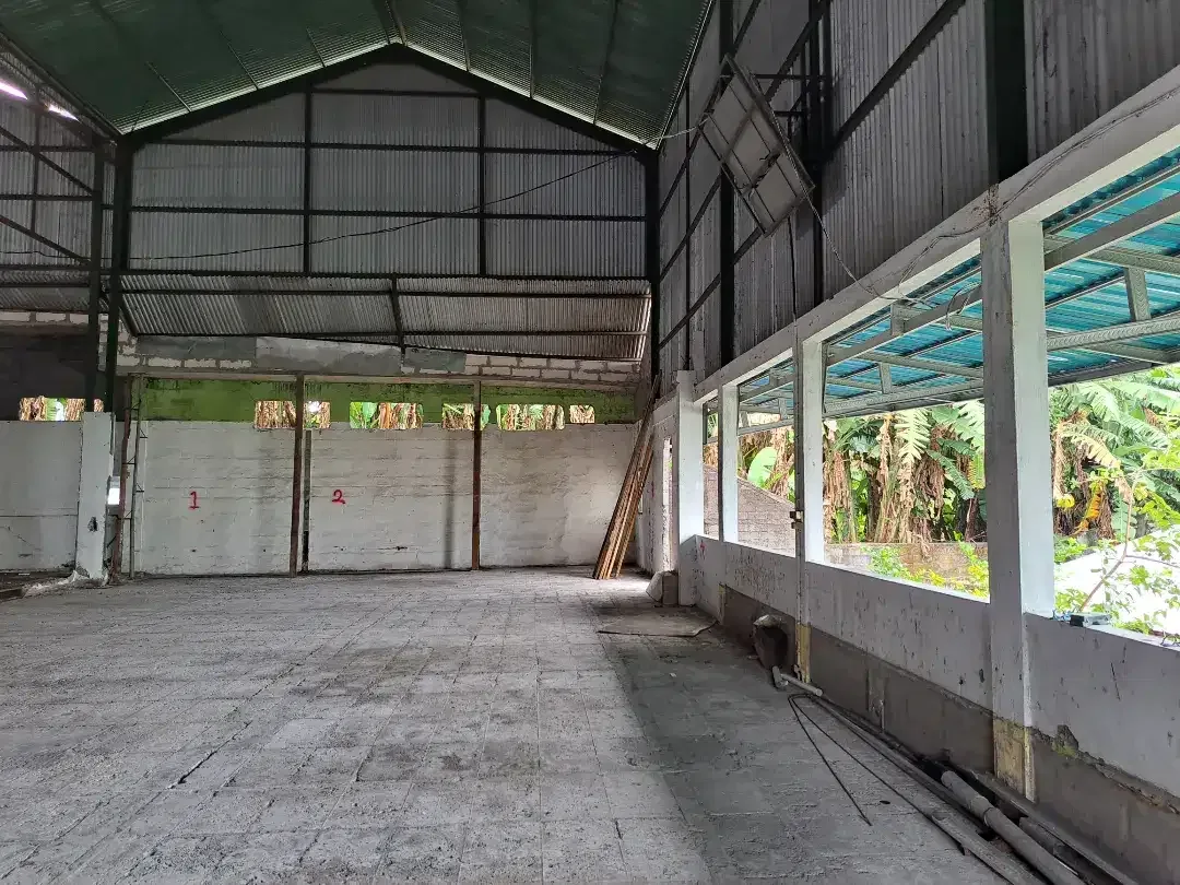 Disewakan Bangunan Ex Gedung Badminton / Gudang - Image 1 of 10