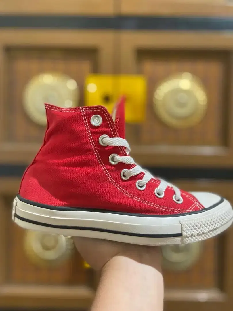 Dijual sepatu Converse Chuck Taylor All Star - Image 2 of 8
