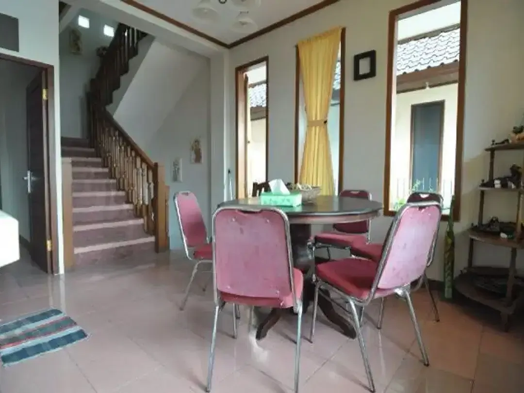 Dijual Rumah Lantai 2 Dengan 8 Kamar Tidur Di Denpasar - Image 3 of 9
