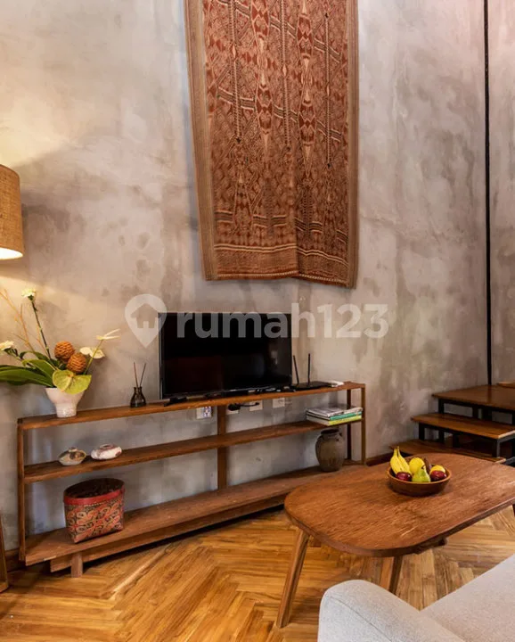 AMR-030.RT | For Monthly Rent Industrial Mezzanine Room Apartment In Jl Dewi Sri Kuta - Image 2 of 4
