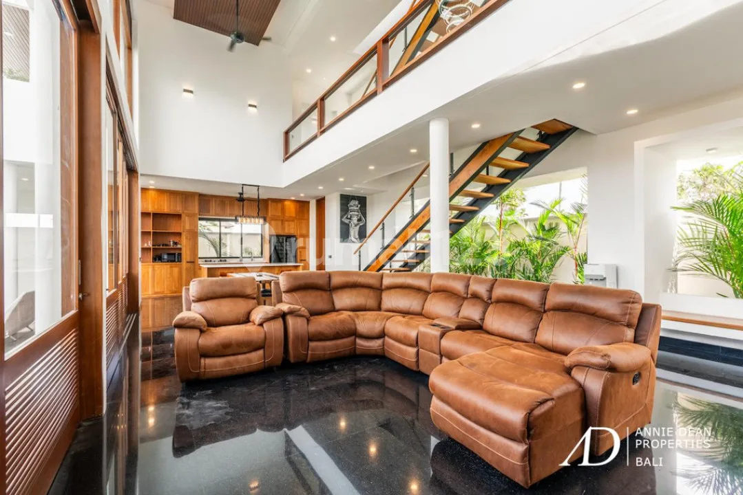 Monthly / Yearly Rental | 5-Bedroom Luxury Villa In Canggu - Image 2 of 4