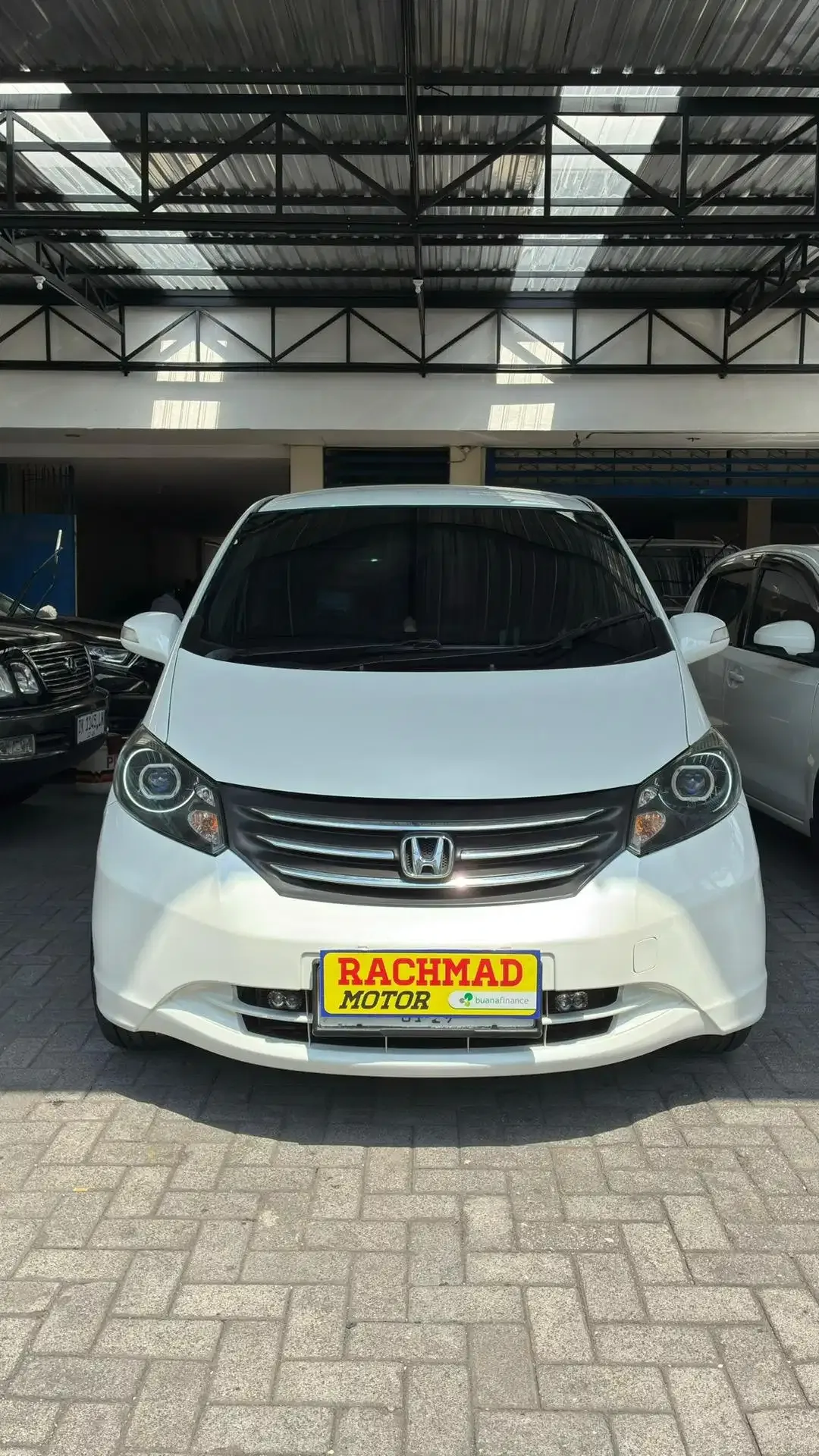 Honda Freed 2012 Bensin - Image 1 of 10