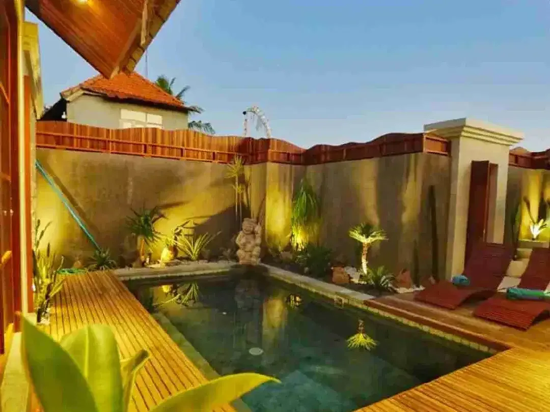 VILLA IN TUMBAK BAYUH FOR RENT - Image 3 of 10