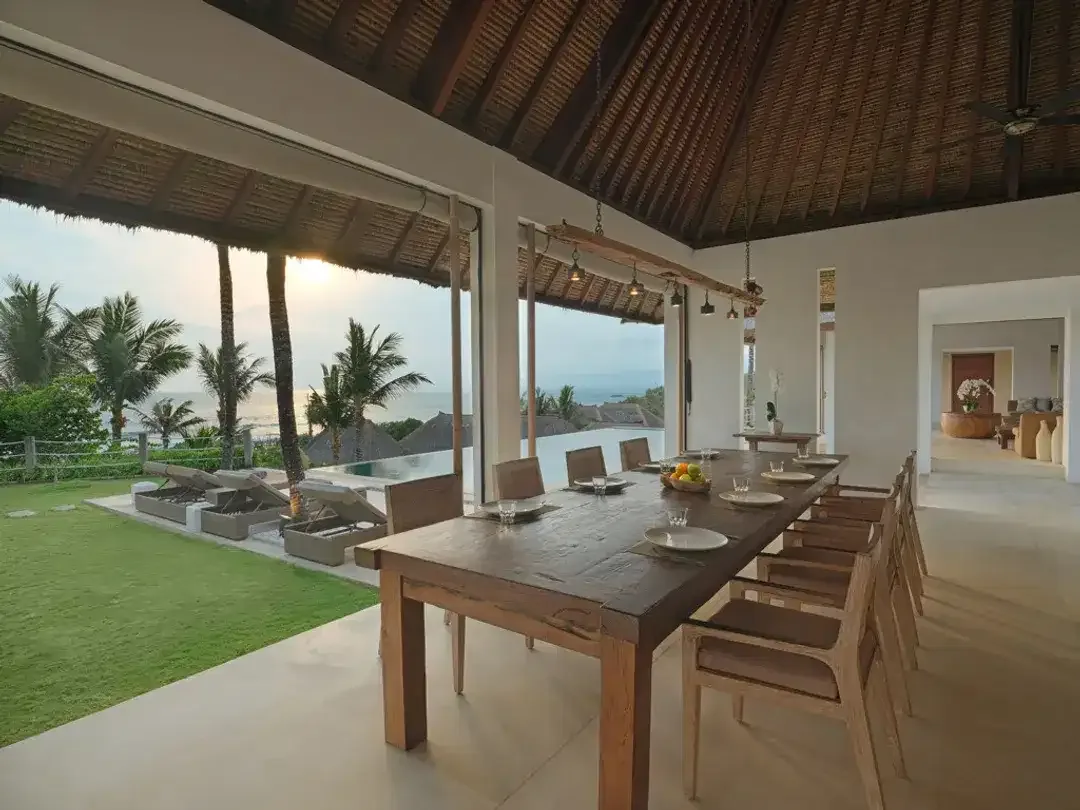 Freehold - A Rare Absolute Beachfront Luxury Estate on Bali's West Coast, Tabanan, Bali - Image 4 of 10