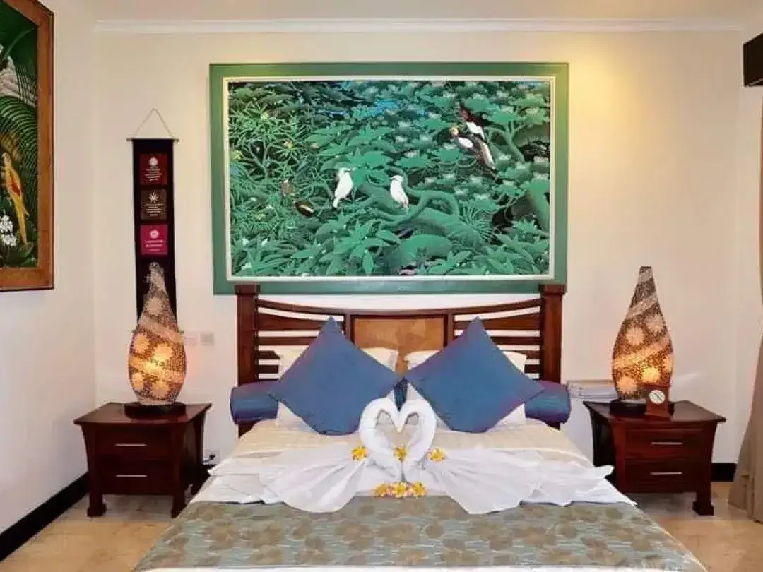 LUXURY OCEAN VIEW VILLA – FULLY EQUIPPED & ART-FILLED – DIRECT OWNER ( RBN / IW / LM ) - Image 9 of 10