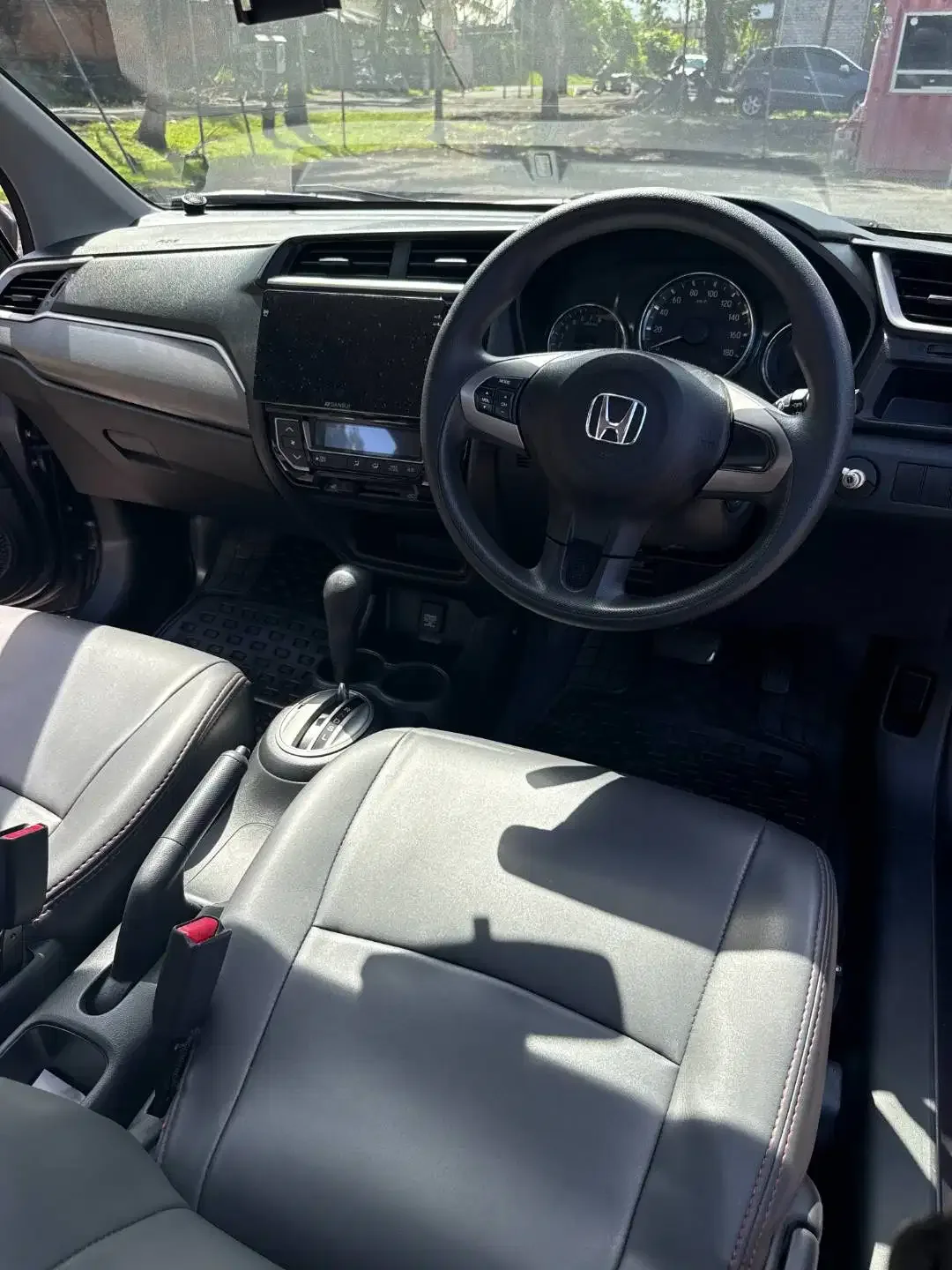 HONDA BRV 2016 (Tangan pertama dari baru) - Image 2 of 10