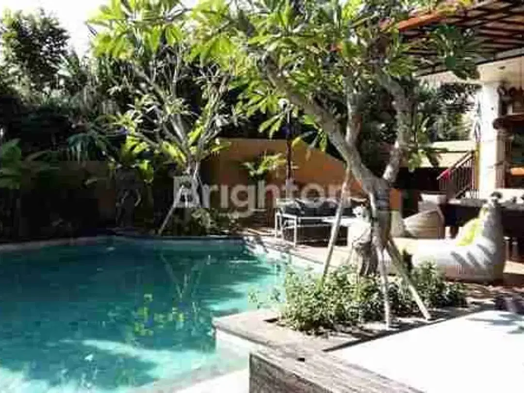 3-Bedroom House for Sale in Royal Garden Nusa Dua Blok J, One Gate System, SHM - Image 1 of 6