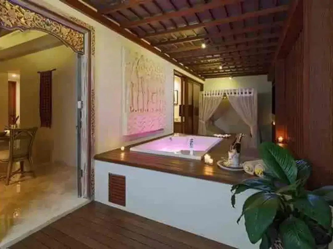 for sale 1 unit villa royal purnama beachfront villa - Image 2 of 10
