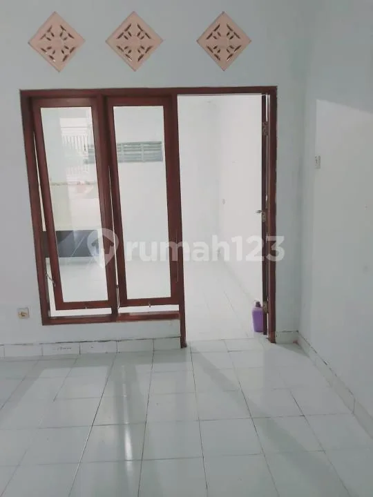 Rumah Sewa Bayar Bulanan di Nusa Dua Dekat Akses Tol No Macet - Image 2 of 4
