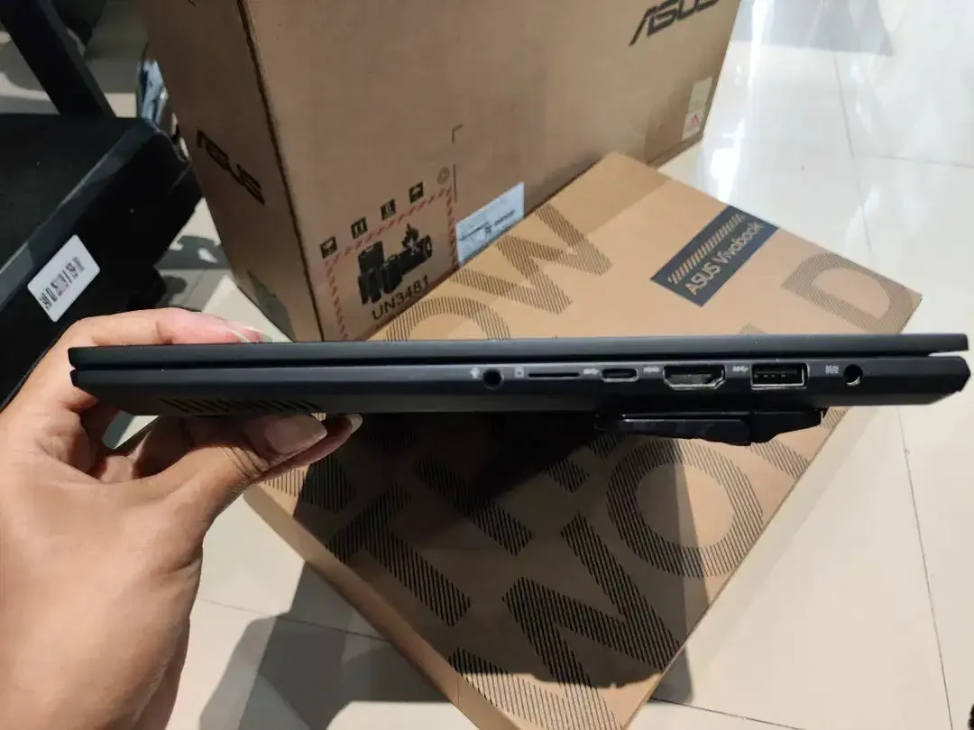 Laptop Asus Vivobook 14x Pro 16GB 2TB Storage - Image 6 of 10