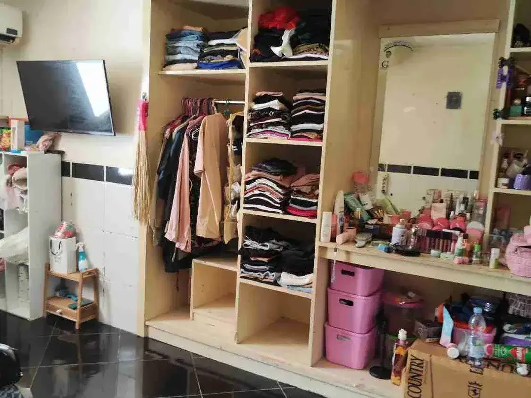 Kost Eksklusif 3 Lantai Full Penghuni di Gelogor Carik Denpasar - Image 5 of 9