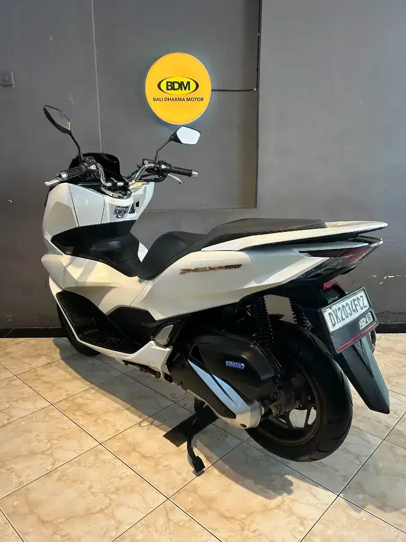 DP 3,5 JT / BUNGA MENURUN 2% / HONDA PCX 160 TAHUN 2023 - Image 2 of 7