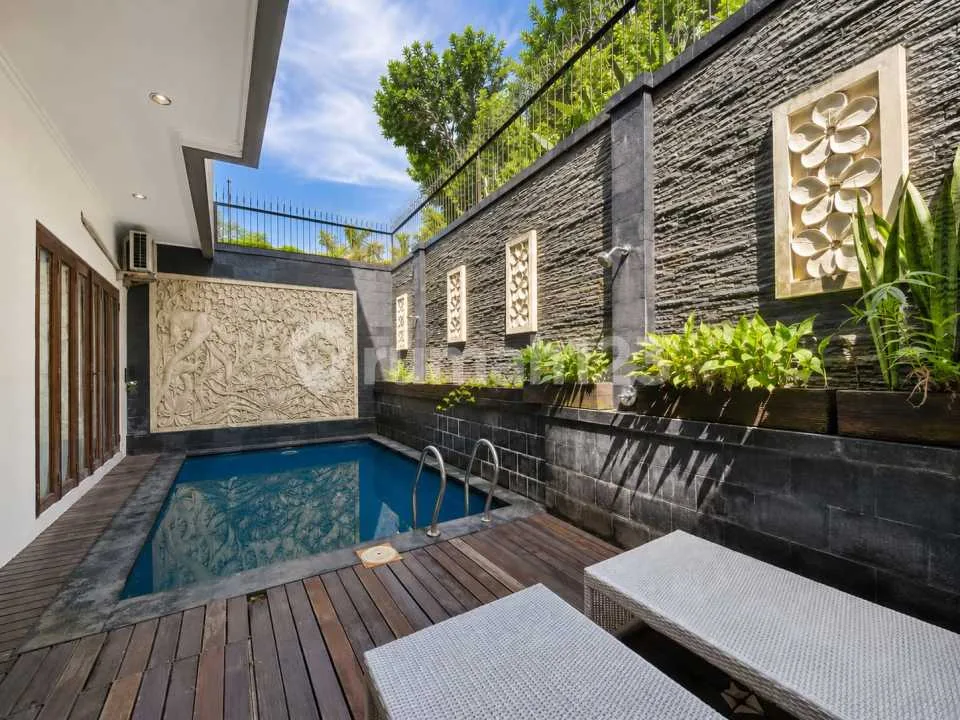 For Sale 2 Bedrooms Villa Taman Mumbul Nusa Dua - Image 1 of 4