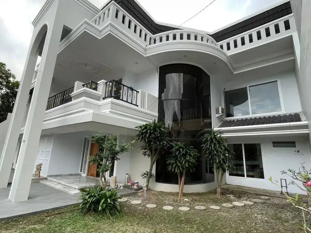 Dijual Rumah American Classic Style Lokasi Strategis Gatsu Denpasar - Image 8 of 10