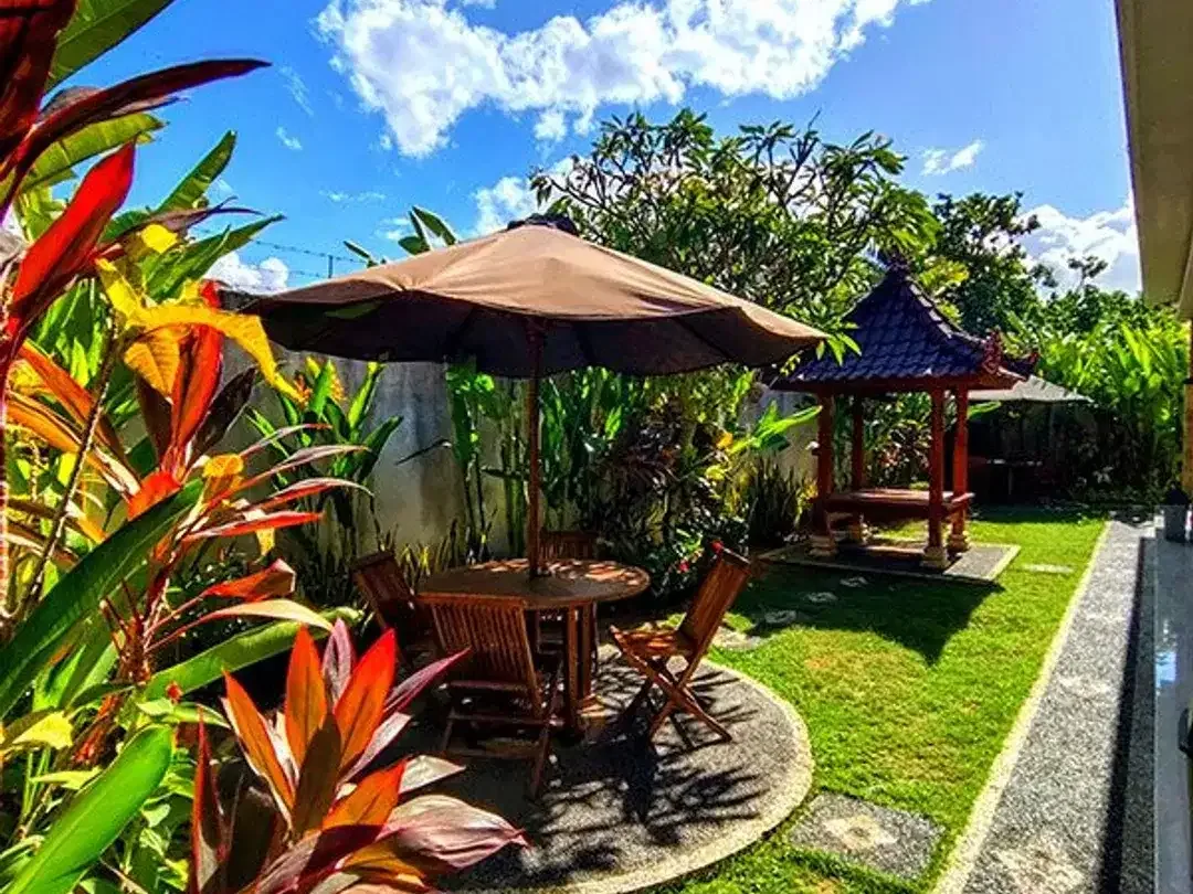 AMR-088.KBD | For Monthly Rent Studio Apartment Jl Batur Sari Sanur Kauh - Image 1 of 10