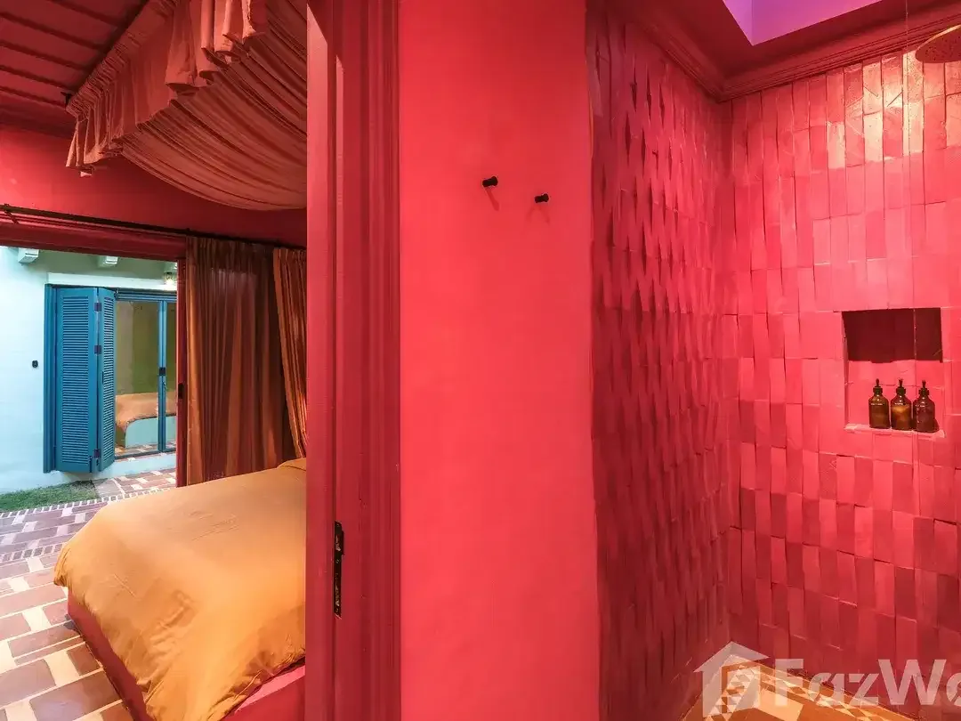 8 Bedroom Hotel for sale in Kerobokan, Bali - Image 9 of 10