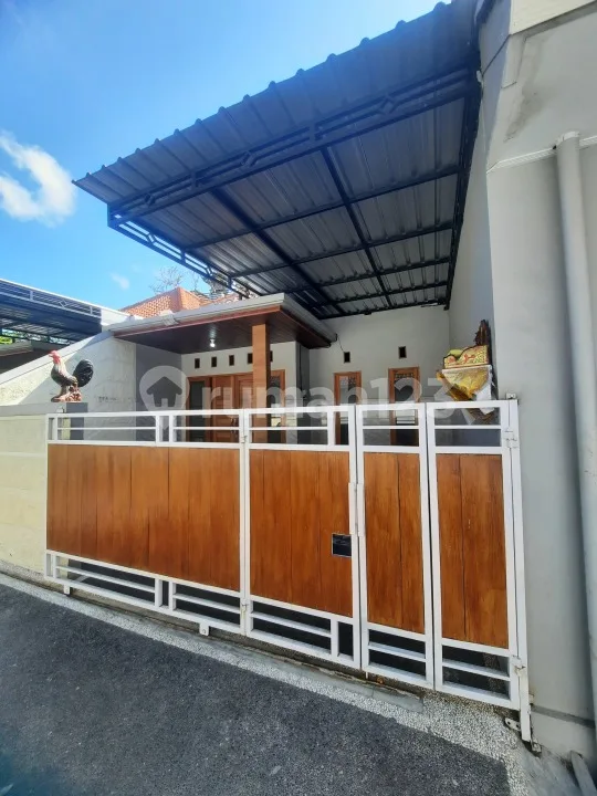 Rumah 2 Br Lokasi Strategis di Denpasar Selatan - Image 2 of 4