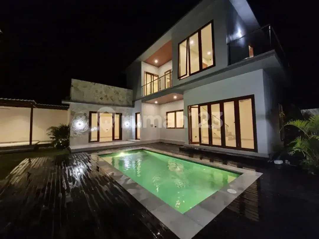 Villa Privat Modern Lingkungan Tenang di Kutuh - Image 3 of 5