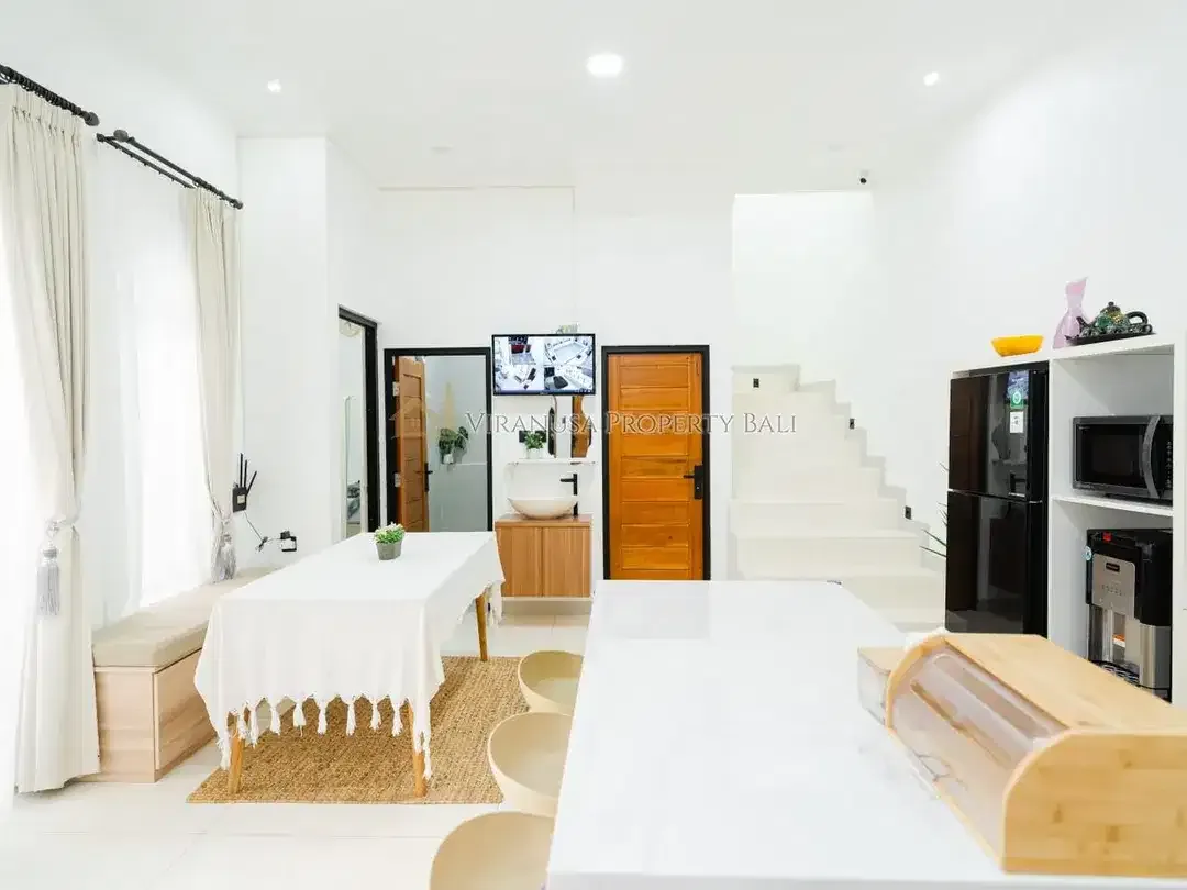 Rare Opportunity - Villa 5 Bedroom Fully Furnished di Canggu - Image 5 of 10