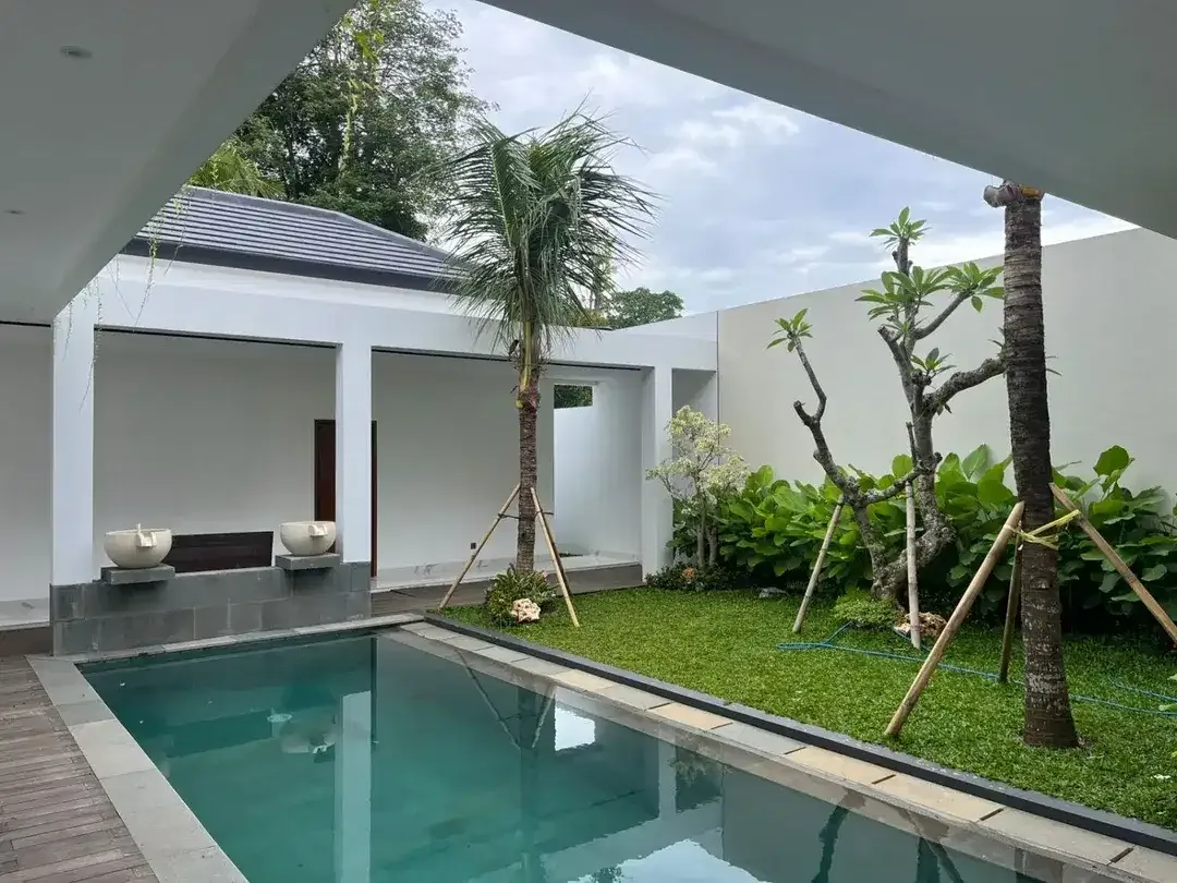FOR SALE | VILLA MODERN MINIMALIST – INDUSTRIAL TROPICAL Villa eksklusif dengan desain modern minimalis berpadu sentuhan industrial tropis - Image 4 of 10