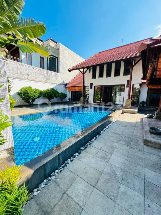 Villa Furnish Siap Huni di Panjer Renon Luas dan Besar - Image 4 of 4