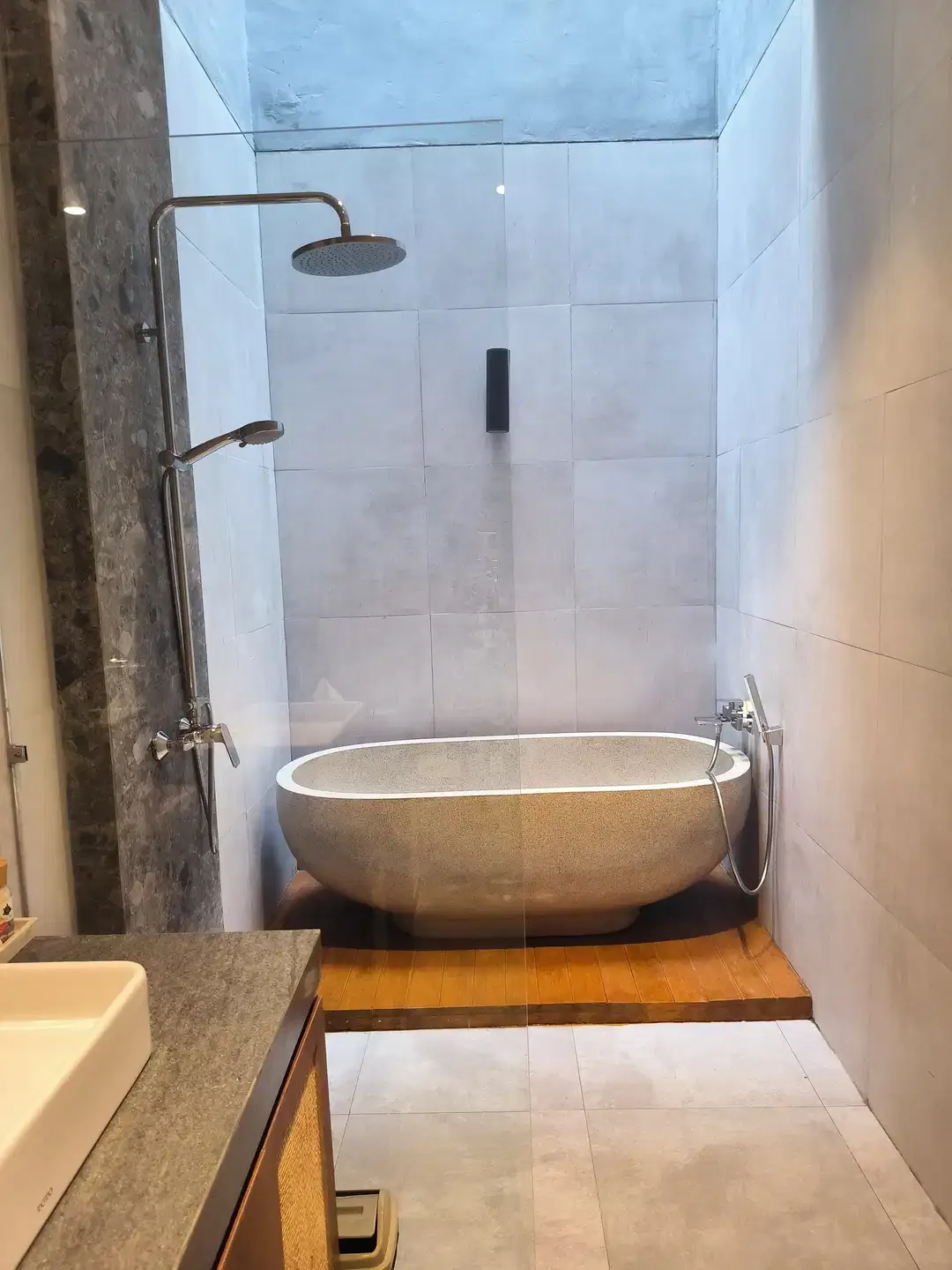 VILLA READY BARU 2 BR PRIVAT POOL LOKASI STARTEGIS CANGGU - Image 5 of 10