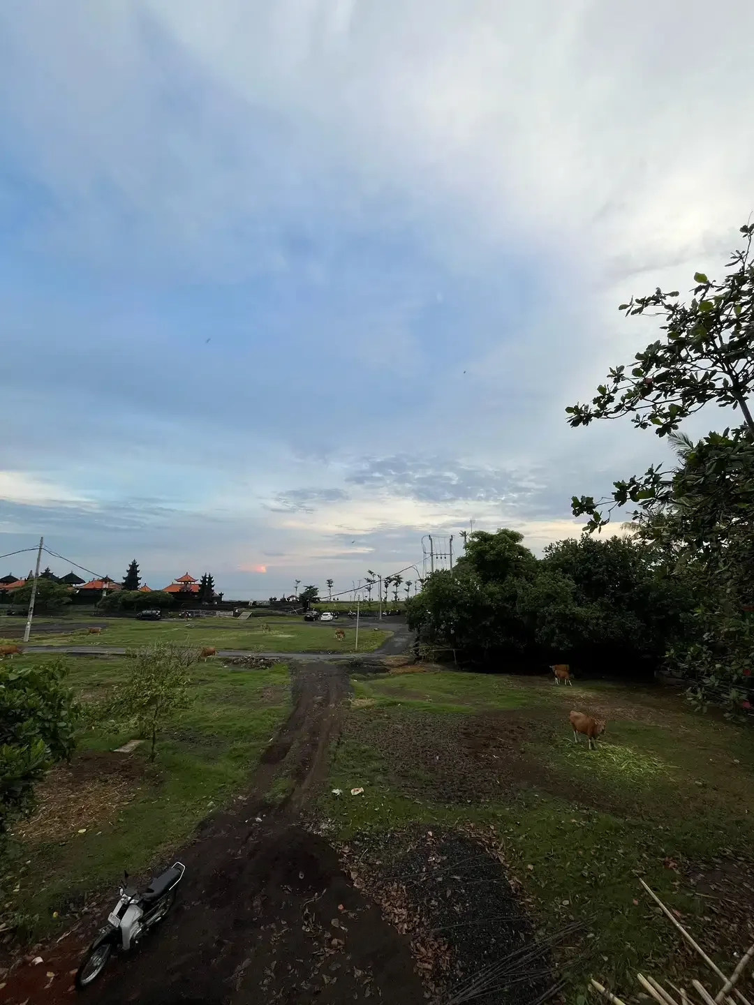 9 Are View Pantai dan Gunung Lingkungan Villa di Ketewel - Image 7 of 8