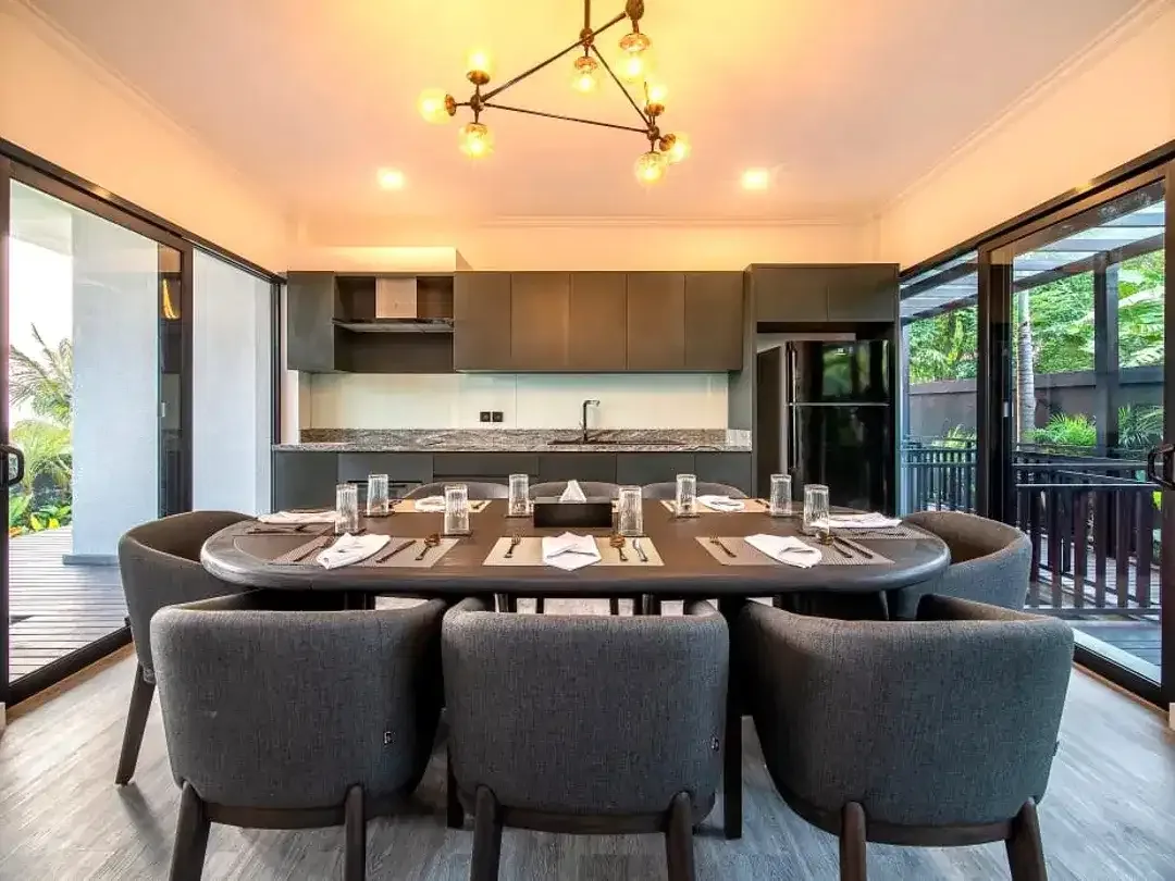 Luxury Villa With Ocean & Paddy Field View in Tabanan - Image 6 of 10