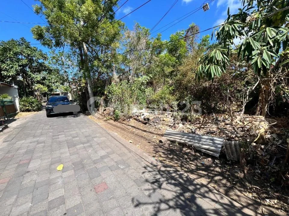 Dijual Tanah Strategis di Kawasan Taman Mumbul, Jimbaran. Memiliki 2 Akses Jalan, Cocok untuk Villa, Rumah Tinggal, atau Investasi. - Image 2 of 4