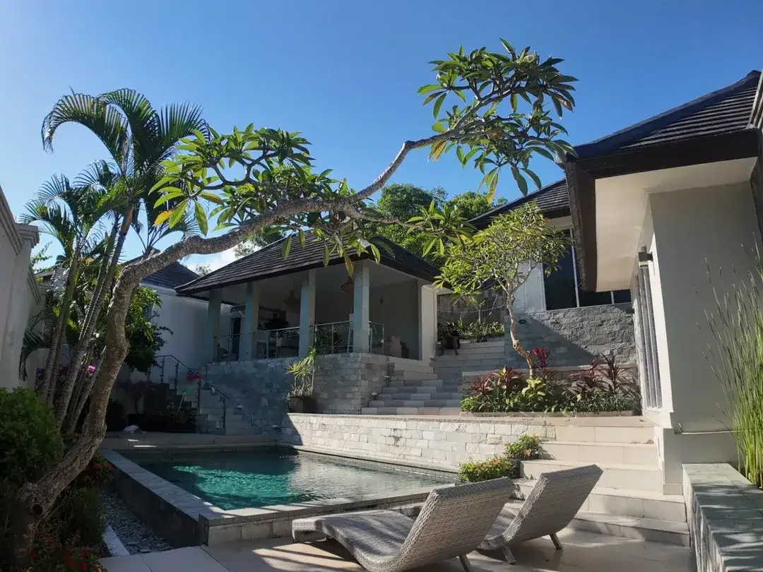 The Best Villa di uluwatu dekat pantai padang padang Good for bisnis - Image 1 of 10