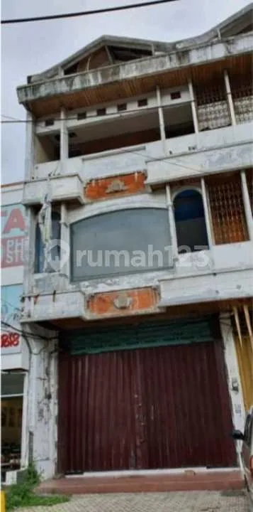 Jual Ruko 3 Lantai Daerah Strategis Di Pusat Kota Bali - Image 1 of 4