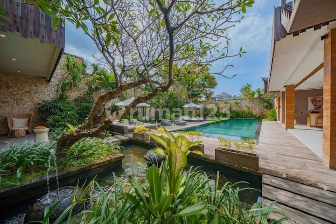 Villa Dijual Lokasi Petitenget Seminyak - Image 1 of 4