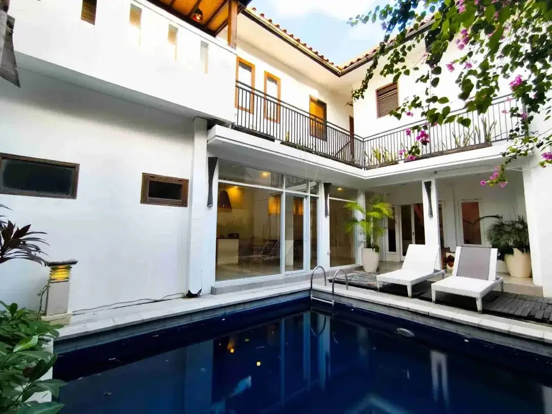 Commercial Luxury Villa Walking Distance to Canggu Beach Bali - Image 1 of 10