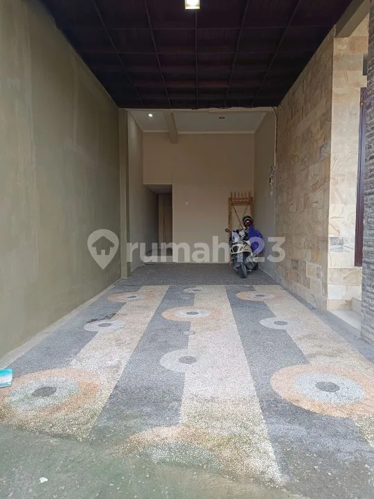 Disewakan Rumah Dekat Sanur - Image 1 of 4