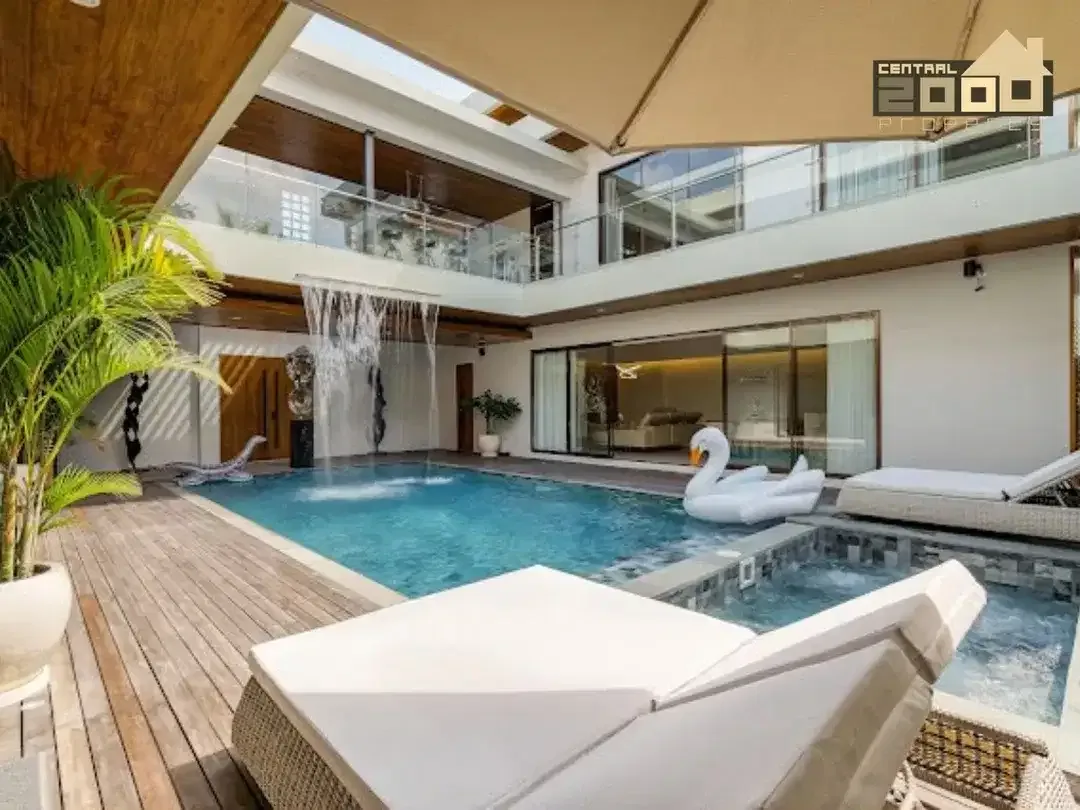 Luxury 3BR Villa with Private Gym & Sauna in Seminyak - Image 2 of 10
