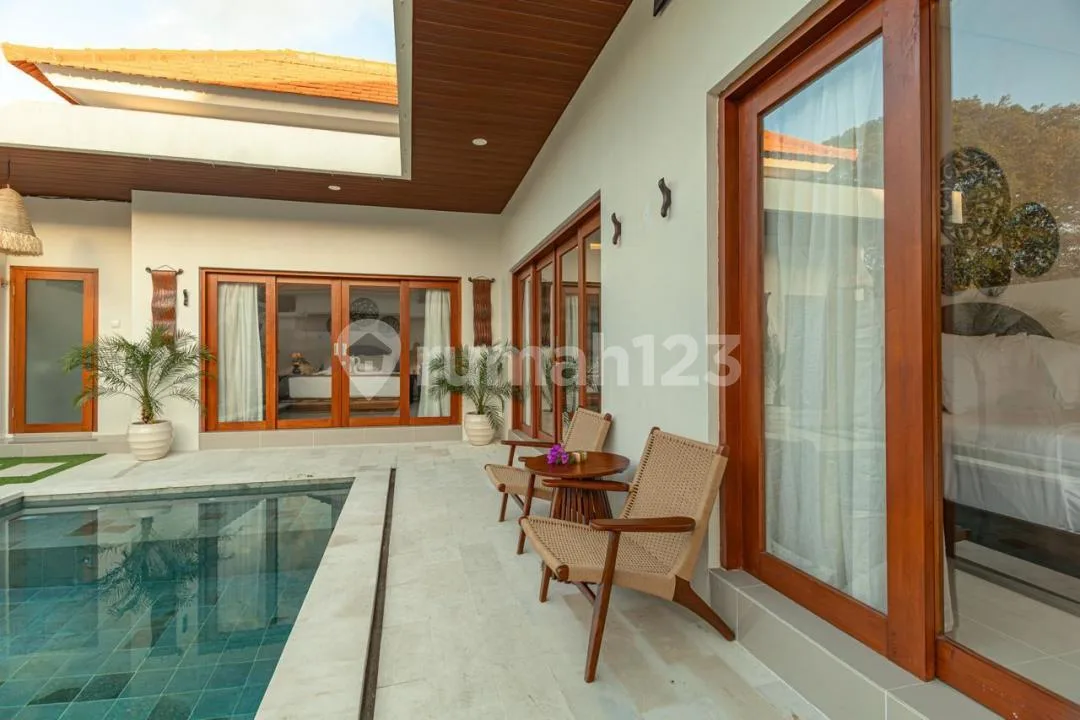 Villa Prime Lokasi 2 Kamar Tidur di Seminyak - Image 3 of 4