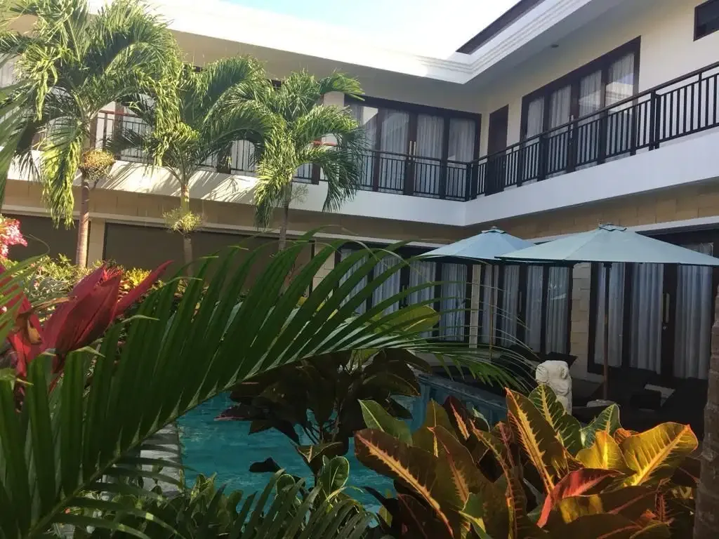 Villa 5 Bedroom di Bali Cliff Ungasan hanya 6 menit ke Melasti - Image 1 of 10