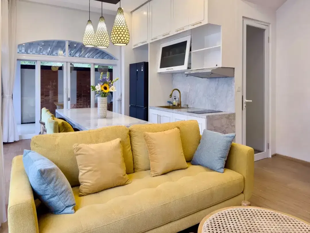 MODERN 3BR VILLA IN A QUIET RESIDENTIAL PECATU - Image 4 of 10