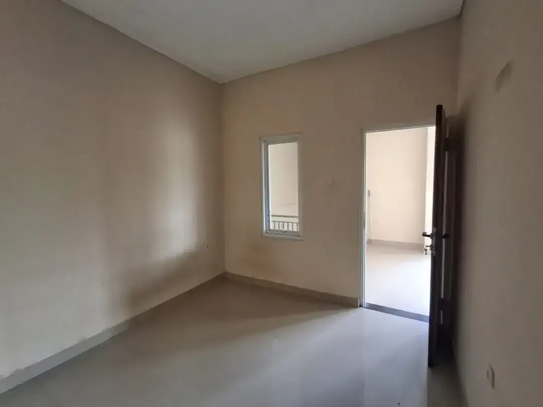 Rumah 2 Lantai Siap Huni View Sawah Dijual, di Denpasar Utara - Image 8 of 10