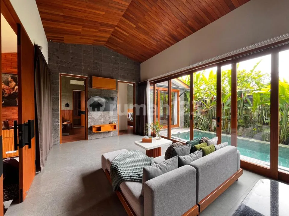 Villa Contemporary Modern Style Furnished In Lodtunduh Ubud. - Image 1 of 4