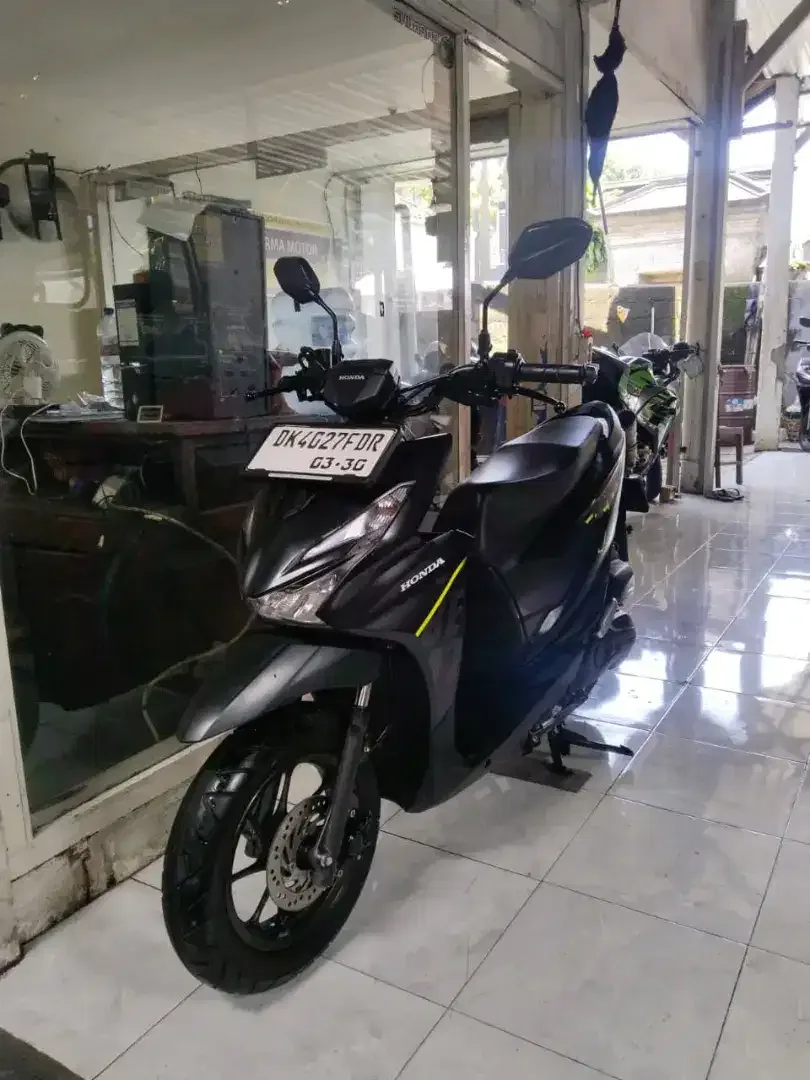 Hond beat street thn. 2024 cash. Bali dharma motor - Image 2 of 5