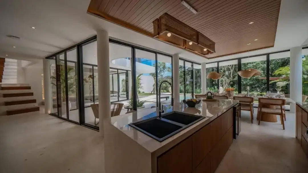 Villa Modern Umalas Kerobokan Badung Bali - Image 5 of 10