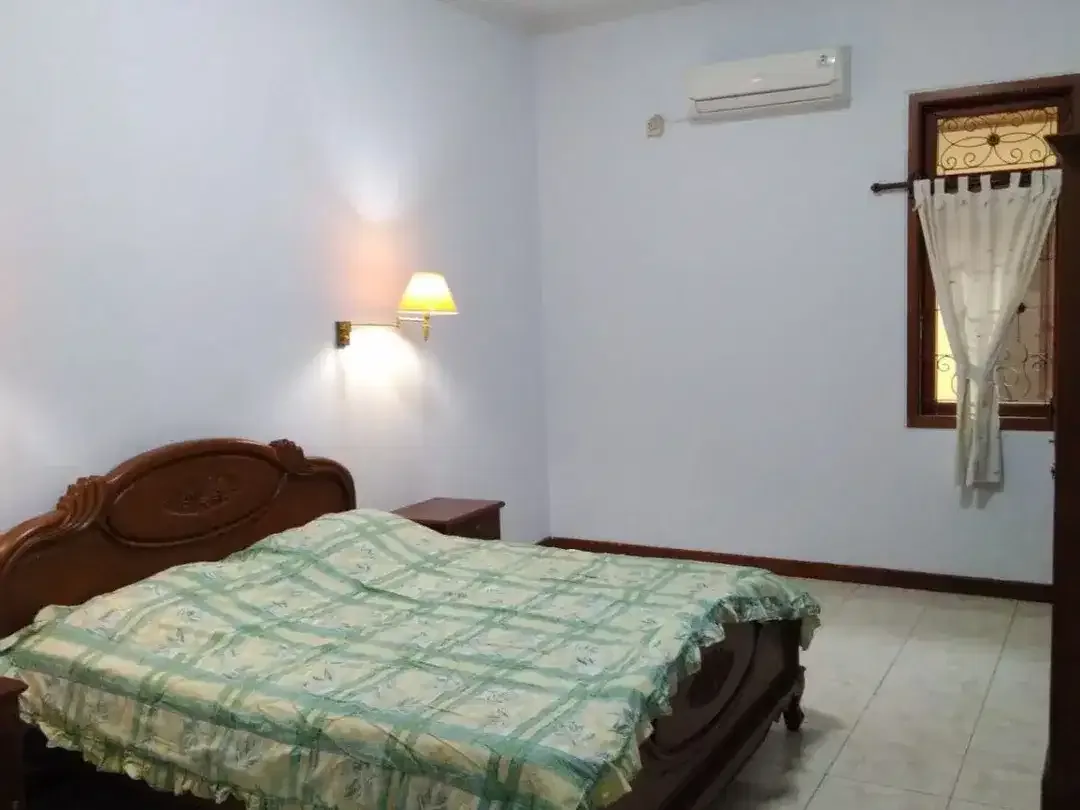 Disewakan Rumah 4 Kamar Tidur di Renon  - Denpasar Selatan - Image 1 of 7