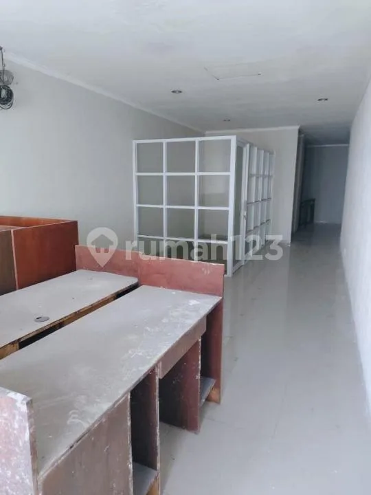 Dijual Ruko 3 Lantai di Pusat Kota Denpasar, Dekat Mall Level 21 - Image 3 of 4