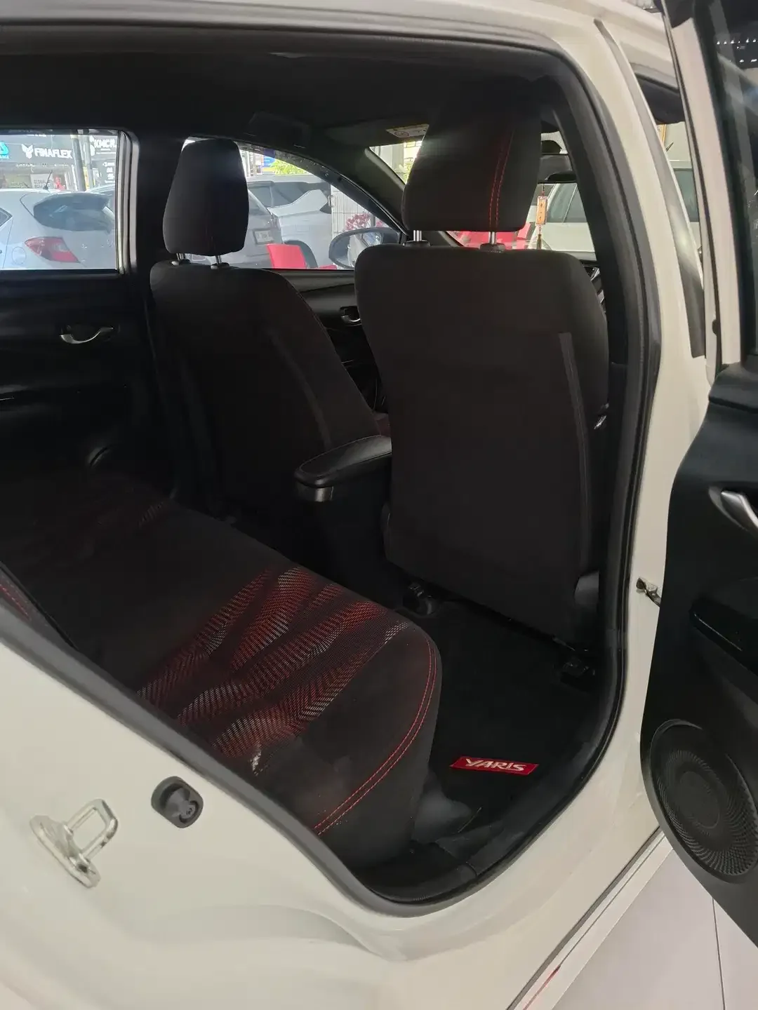TOYOTA  YARIS TRD MATIC - Image 5 of 5