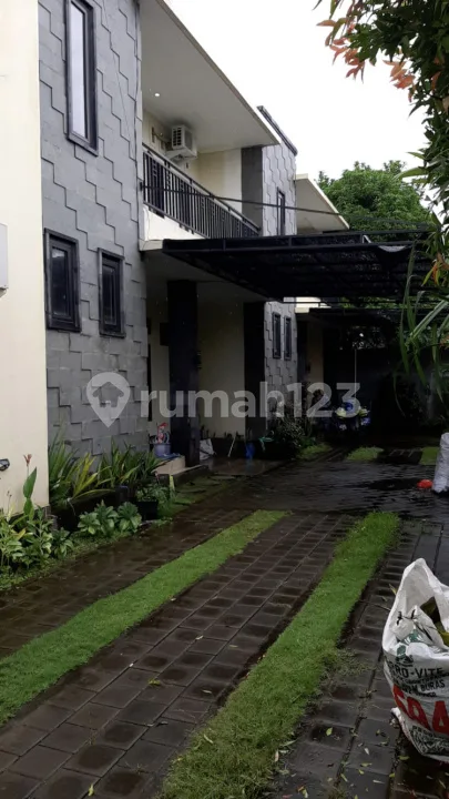 0075$ Sewa Rumah Renon Denpasar Bali Dekat Sanur Sesetan Panjer Kuta - Image 1 of 4