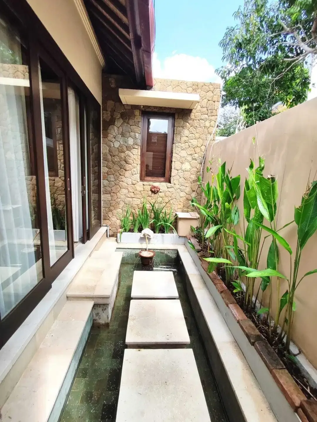 villa view laut di ungasan,dkt pantai melasti,one gates, furnish - Image 6 of 10