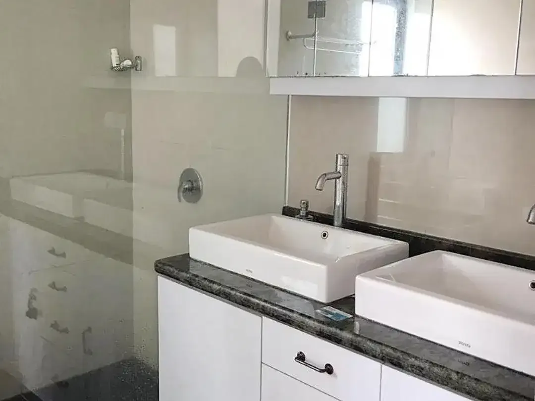 Dijual Villa siap huni Modern Area Pecatu, bali  * Luas tanah : 635m2 - Image 2 of 10