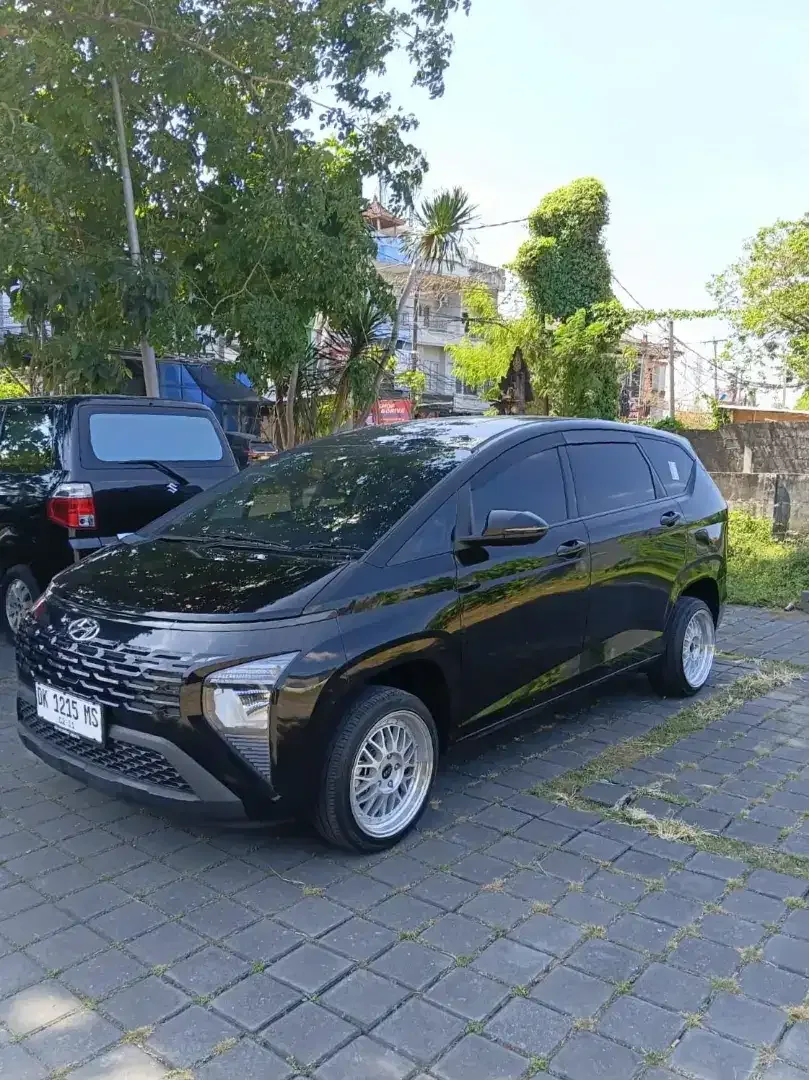 Odo 1 Rb Hyundai Stargazer Active Matic 2025 Hitam - Image 3 of 10